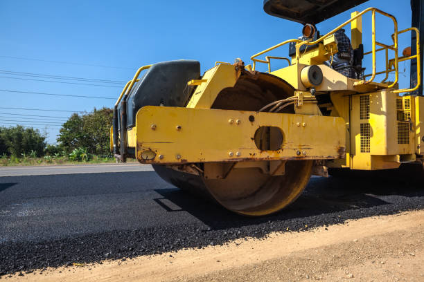 Best Driveway Paving Company  in Eaton, OH